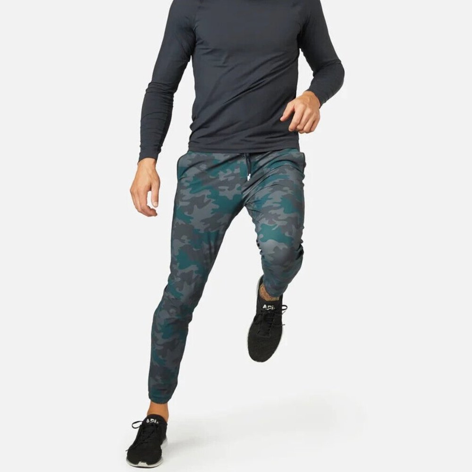 Rhone Camouflage Versatility Wild Forest Joggers Pant Green Black {D1}
